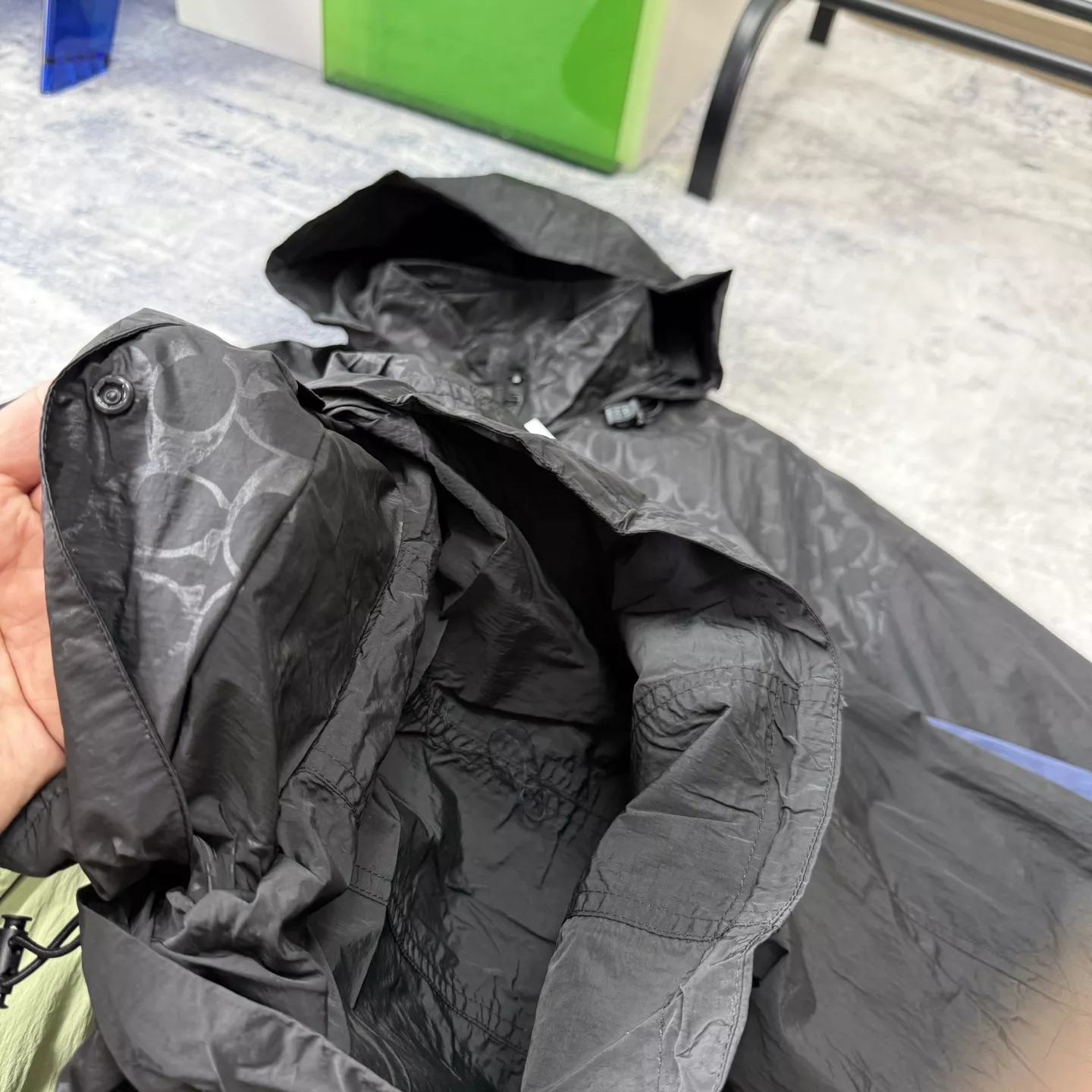 코치 배색 아웃도어 후드 재킷 상세 이미지 20
