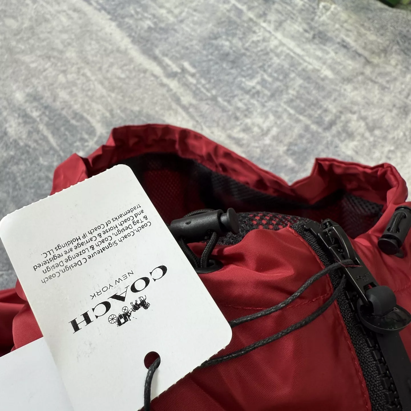 코치 클래식 시그니처 후드 재킷 상세 이미지 12
