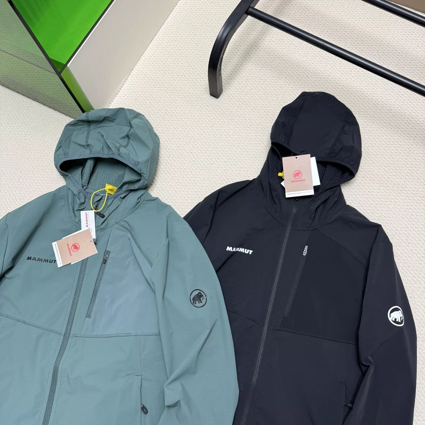 마무트 경량 소프트쉘 후드 집업 재킷 상세 이미지 8