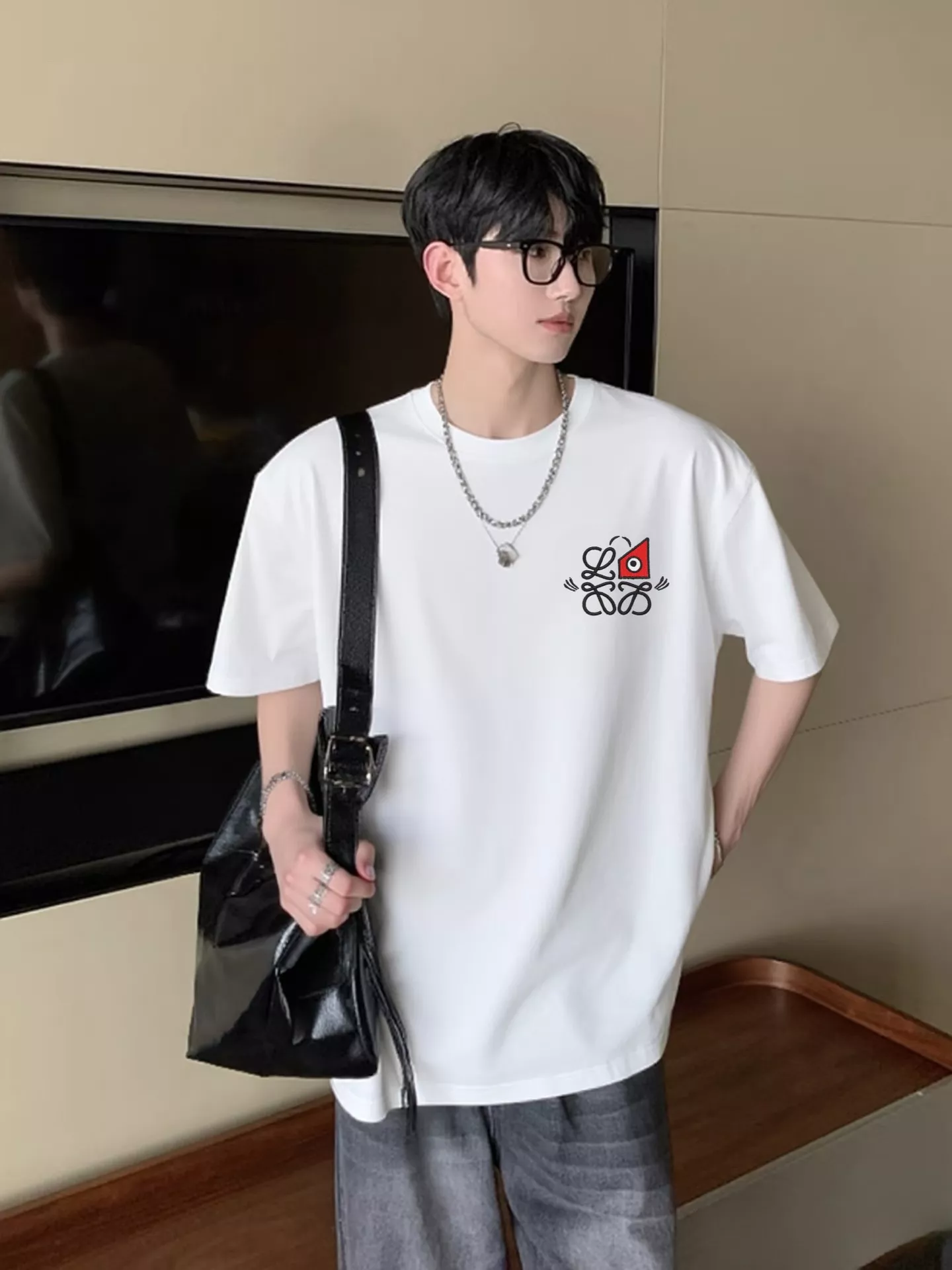 로에베 고양이 자수 협업 라운드 티셔츠 상세 이미지 19