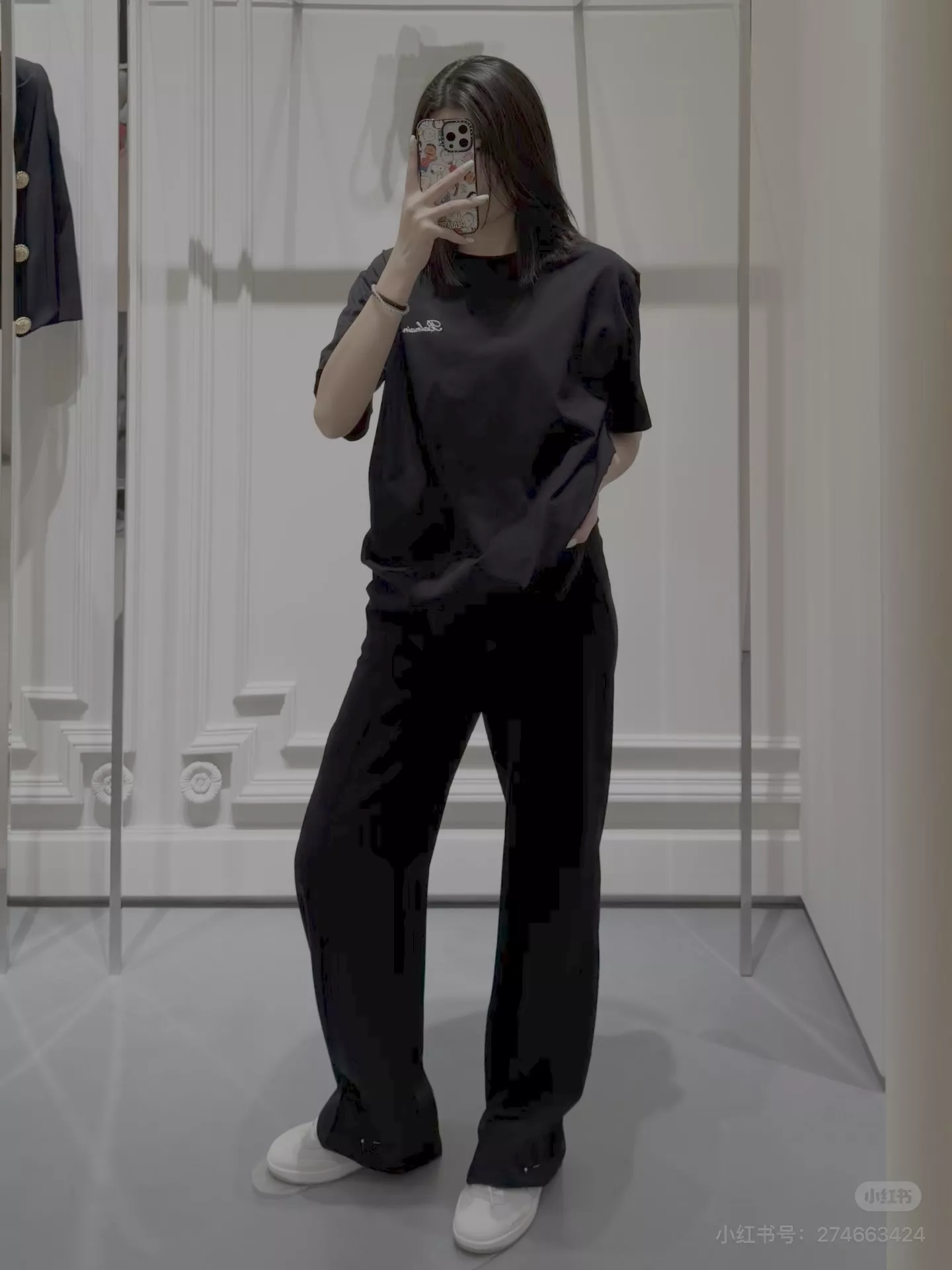 발망 자수 로고 라운드 티셔츠 상세 이미지 24