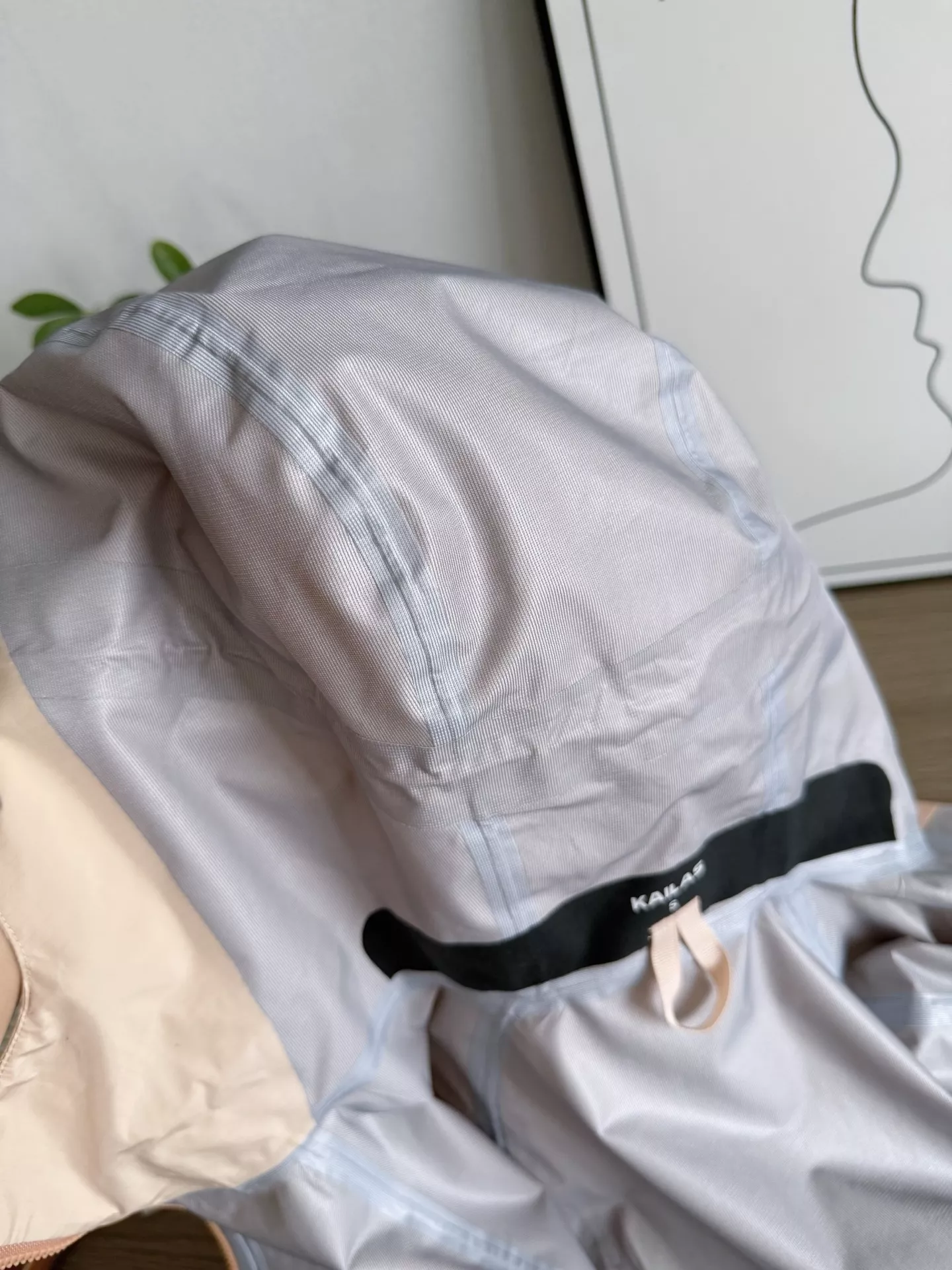 노브랜드 여성 경량 방풍 방수 후드 재킷 상세 이미지 46