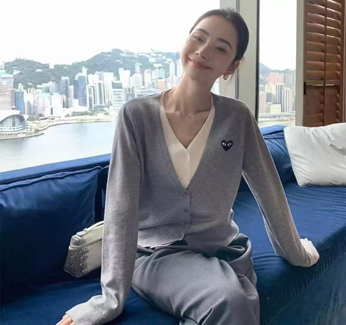 꼼데가르송 하트 자수 배색 레이어드 브이넥 니트 가디건 상세 이미지 35