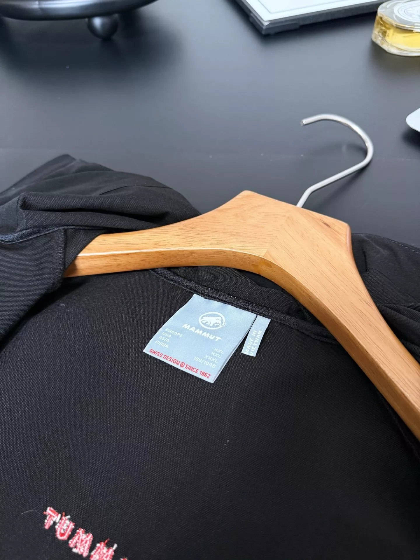 마무트 마쿤 2.0 레드라벨 후드 소프트쉘 재킷 상세 이미지 36