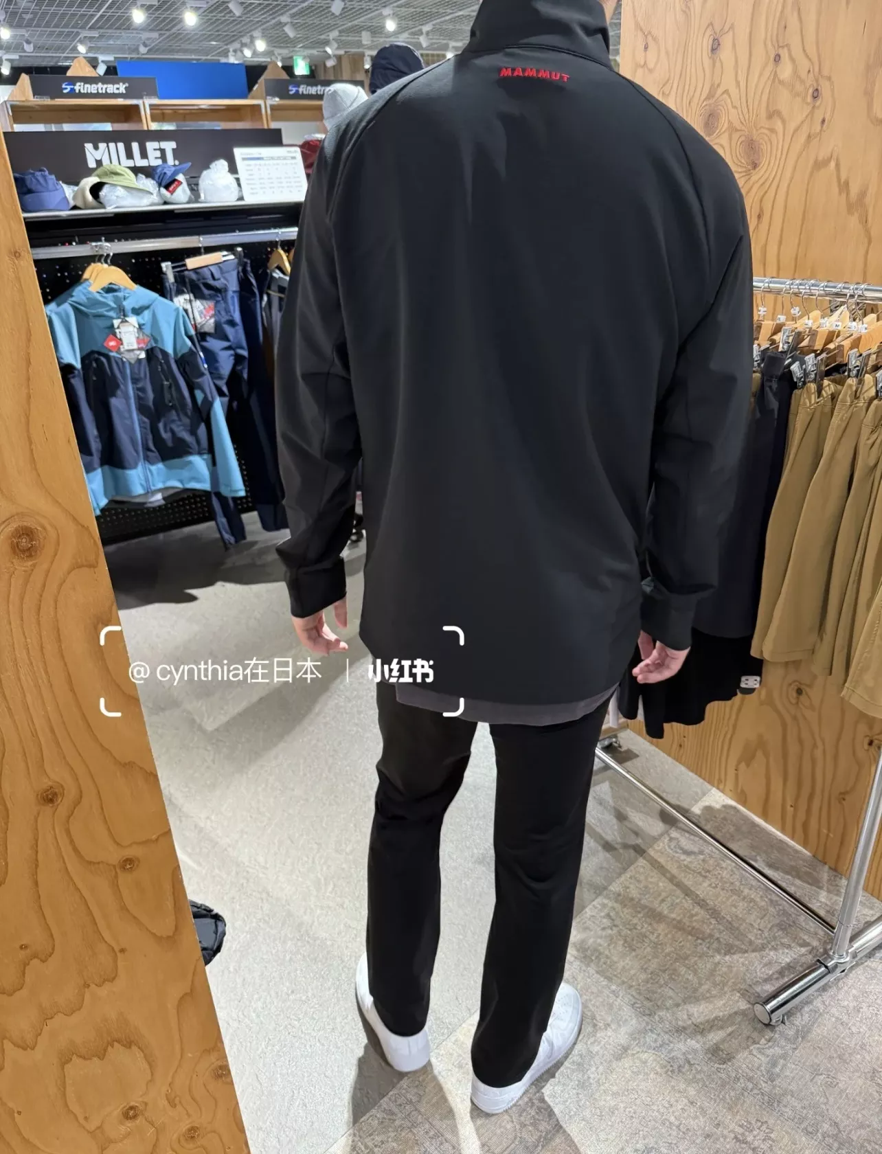 마무트 마쿤 2점0 스탠드칼라 소프트쉘 재킷 상세 이미지 20