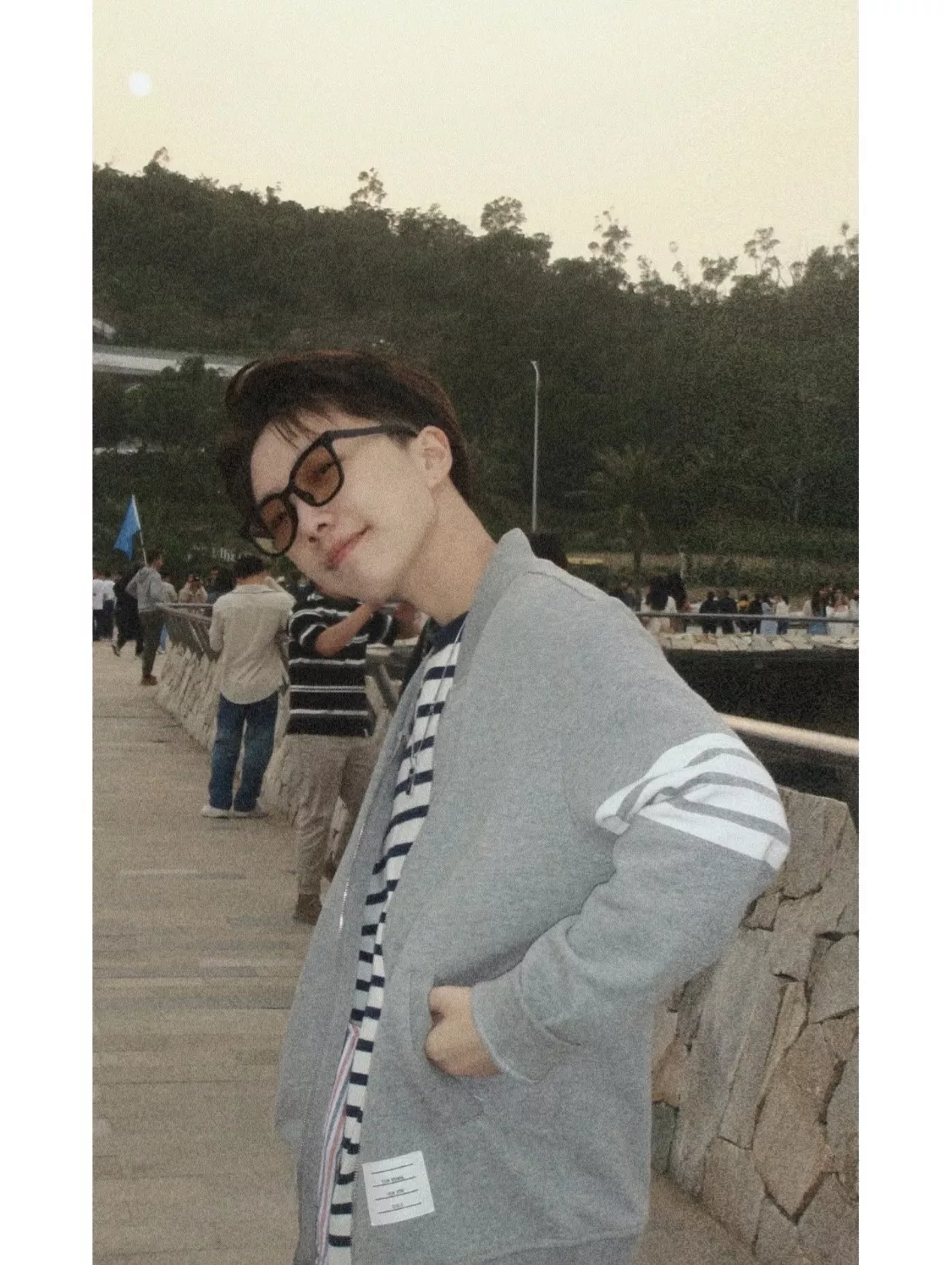 톰브라운 사선 포인트 집업 아우터 상세 이미지 17