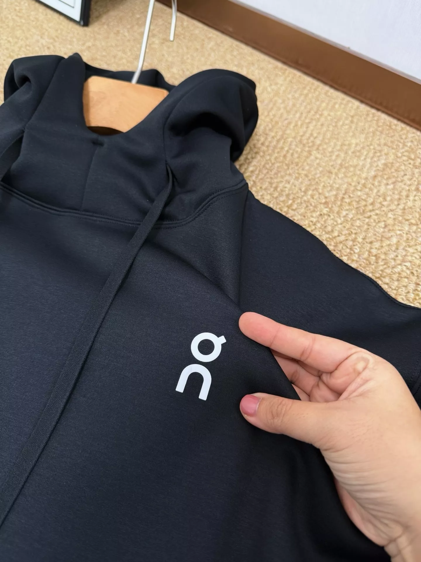 온 클럽 그래픽 후드 스웨트셔츠 상세 이미지 34