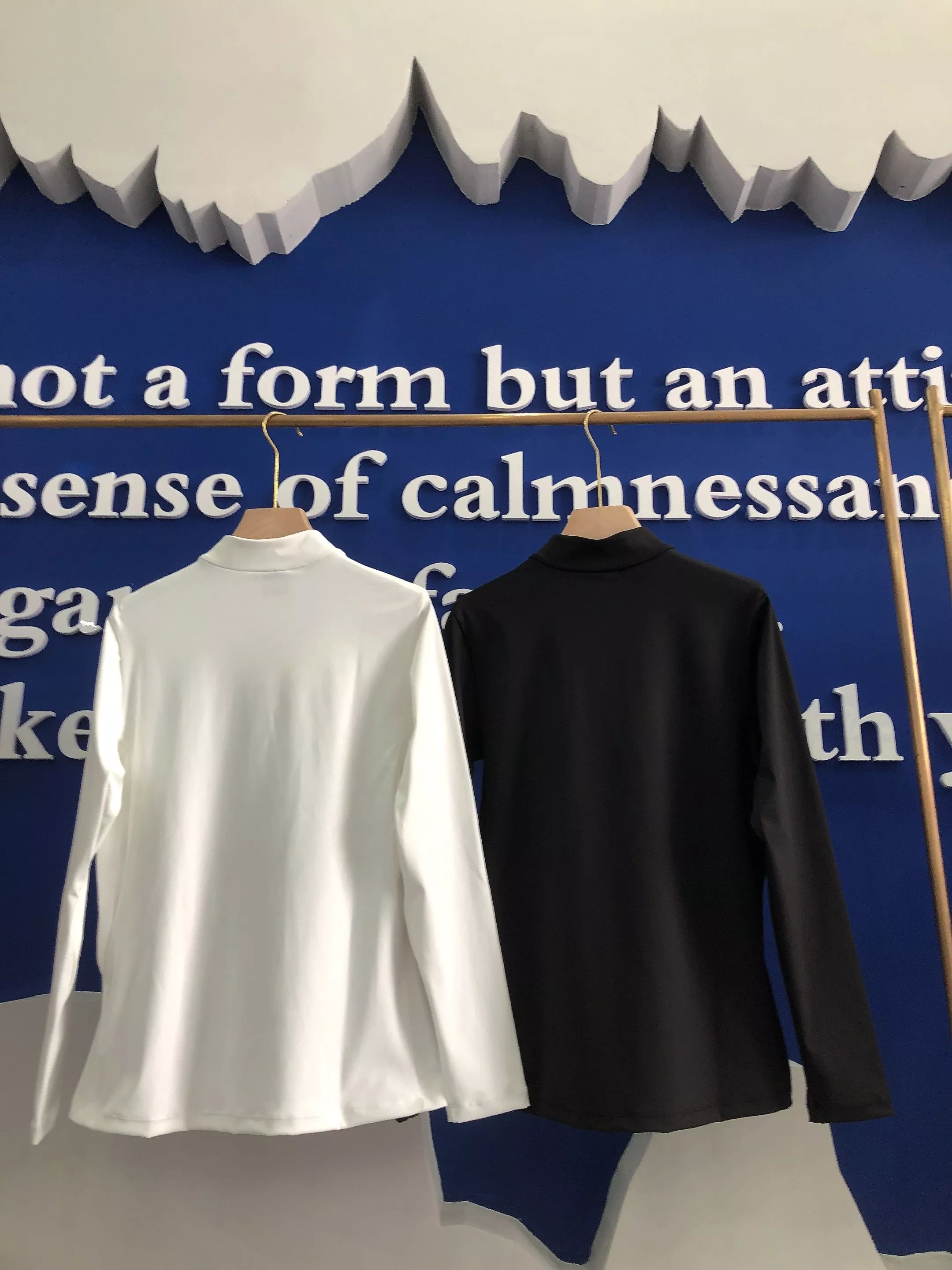 코오롱스포츠 여성 반집업 기모 운동 티셔츠 상세 이미지 2