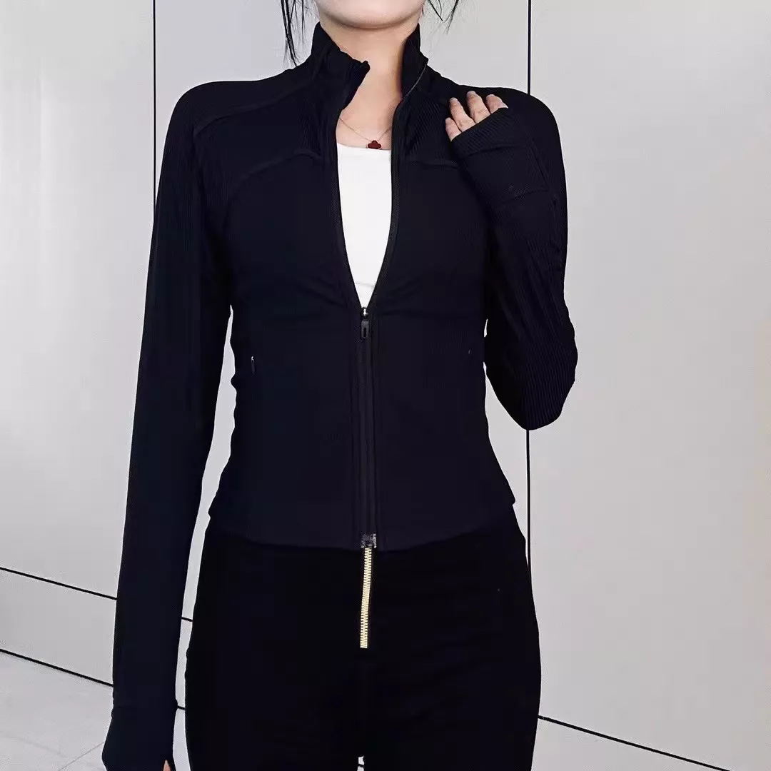 룰루레몬 여성 스포츠 크롭 핏 집업 재킷 상세 이미지 25