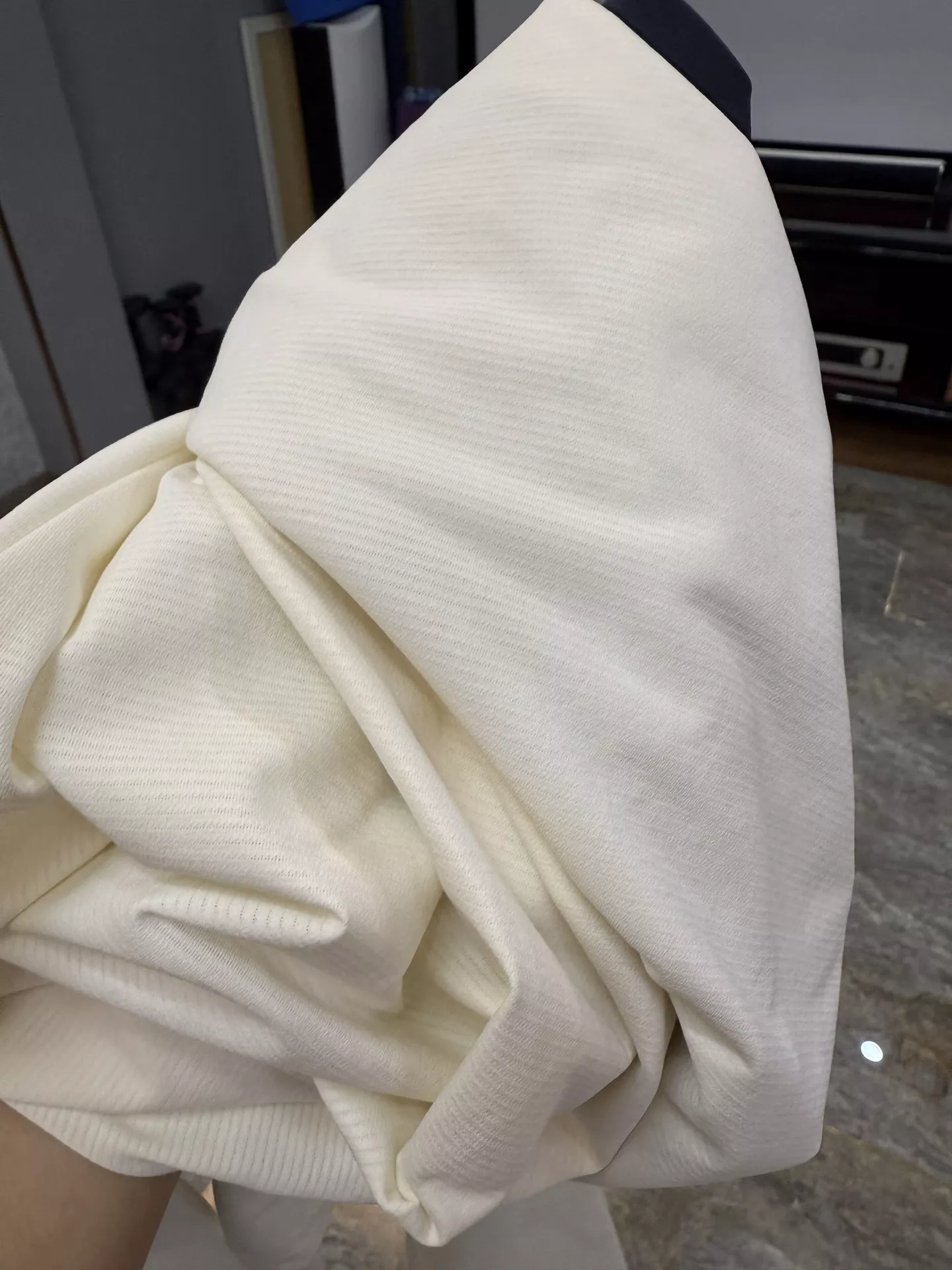 노브랜드 아웃도어 경량 기능성 긴소매 티 상세 이미지 18