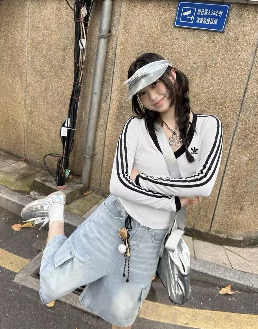 아디다스 삼선 자수 브이넥 슬림 긴소매 탑 상세 이미지 25
