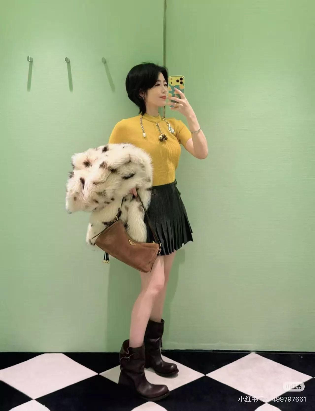프라다 사이드 버클 하이웨스트 플리츠 스커트 상세 이미지 18