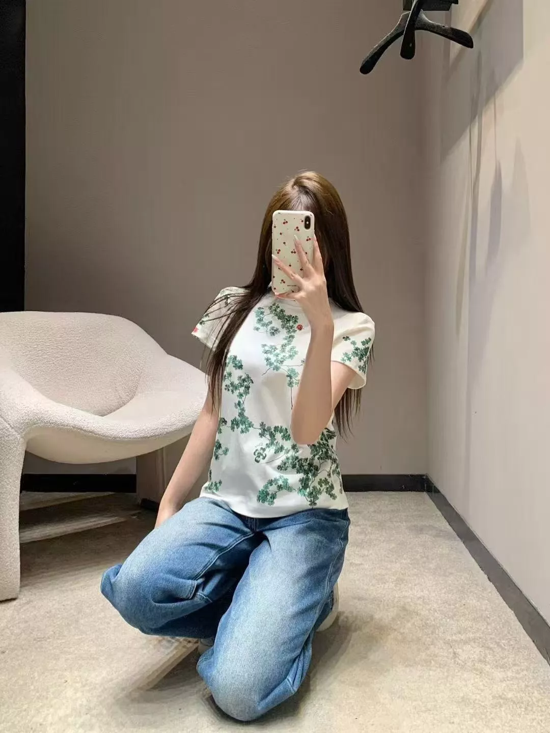디올 행운 네잎클로버 프린트 반팔 티셔츠 상세 이미지 17