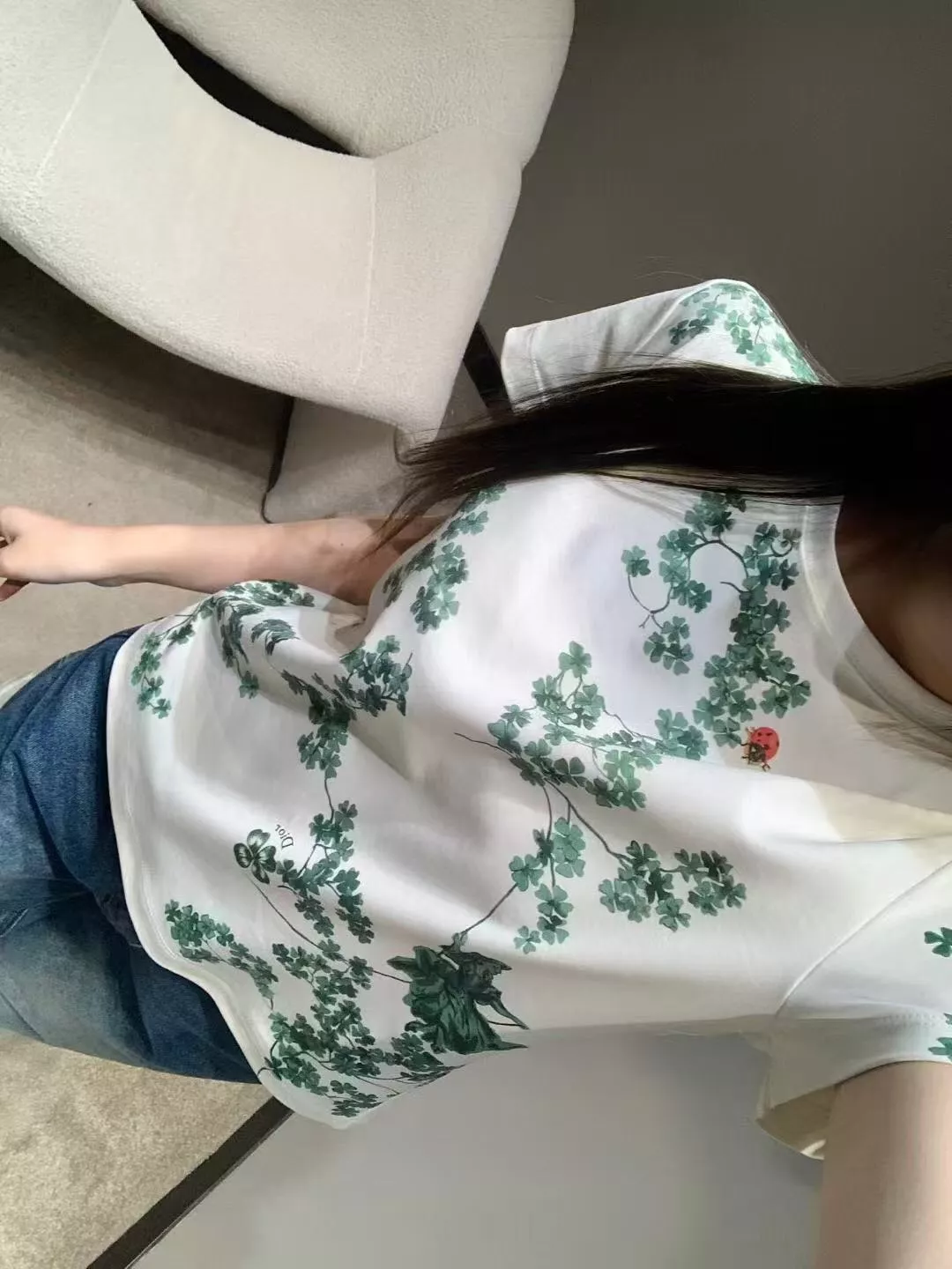 디올 행운 네잎클로버 프린트 반팔 티셔츠 상세 이미지 11