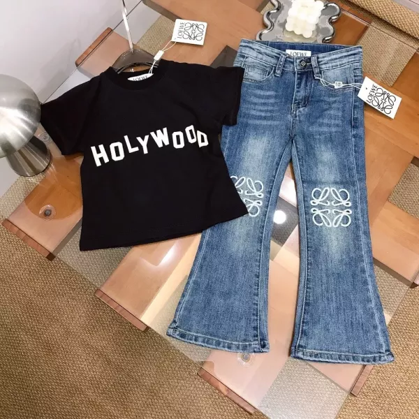 로에베 레터링 반소매 티셔츠 데님 팬츠 세트