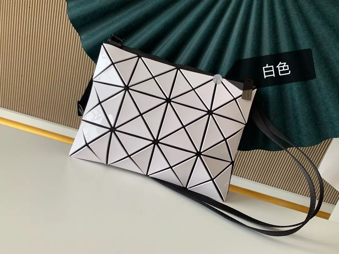 이세이미야케 바오바오 클래식 미니 크로스백 상세 이미지 10