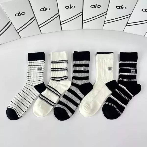 알로 캐시미어 자수 중장목 삭스
