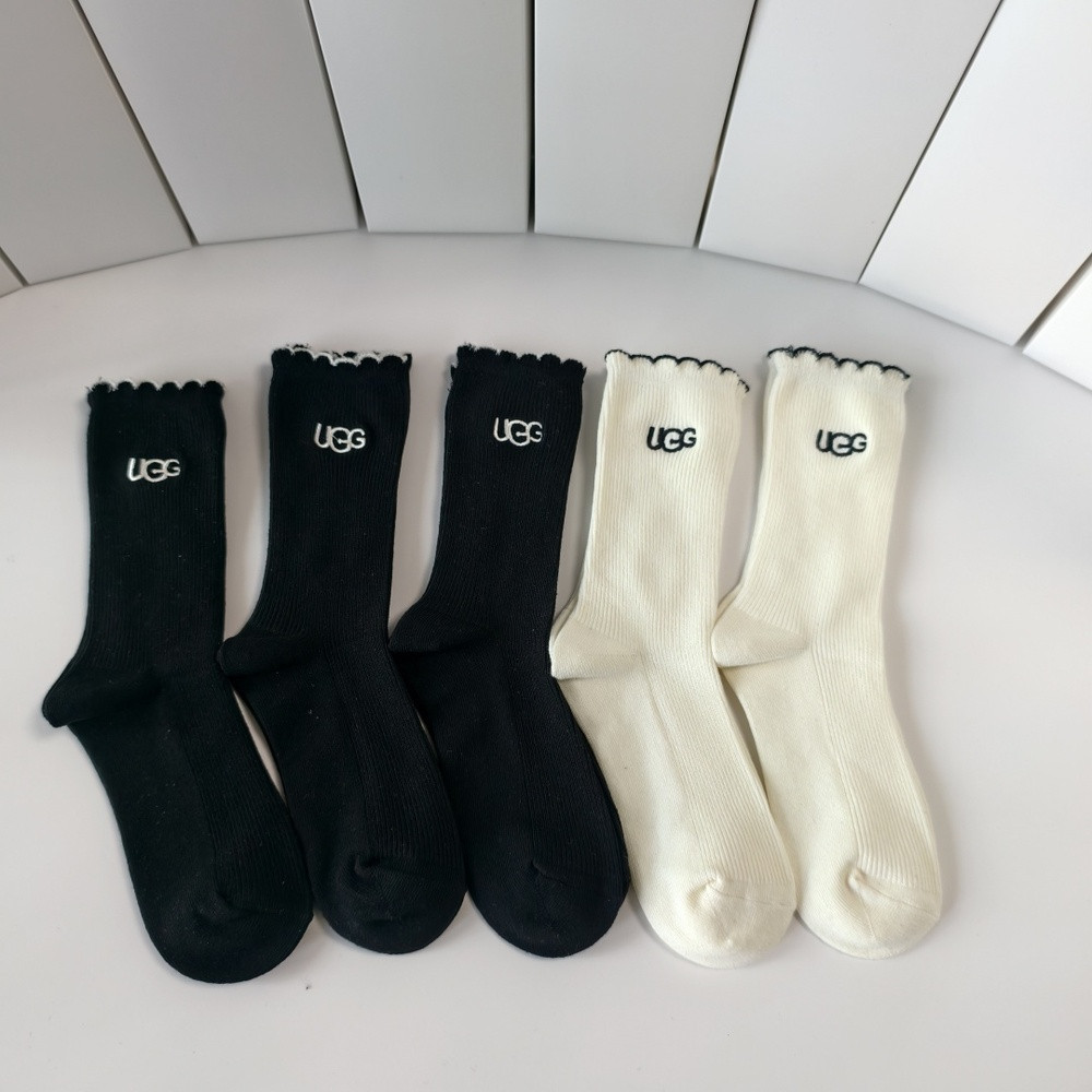 어그 로고 포인트 중목 양말 세트