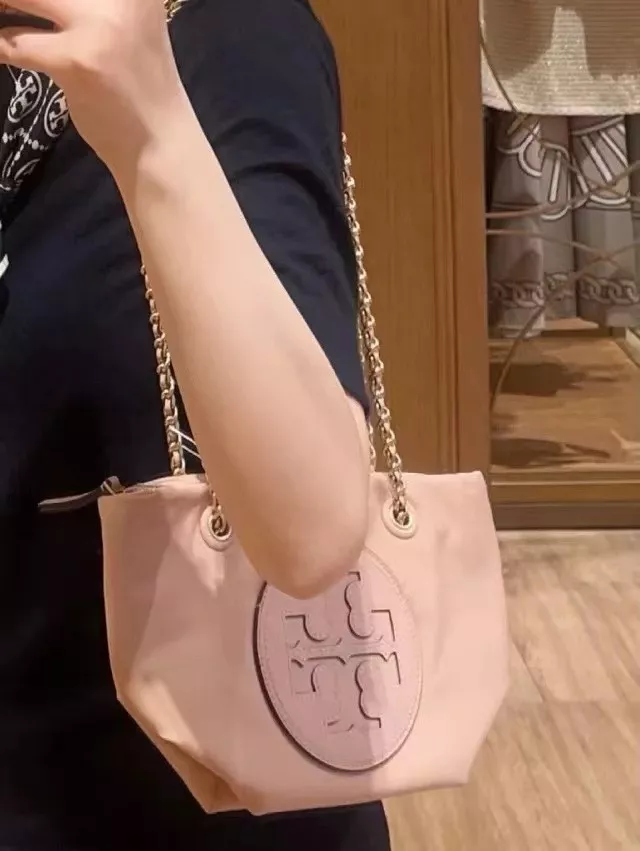 토리버치 엘라 미니 나일론 체인백 상세 이미지 59