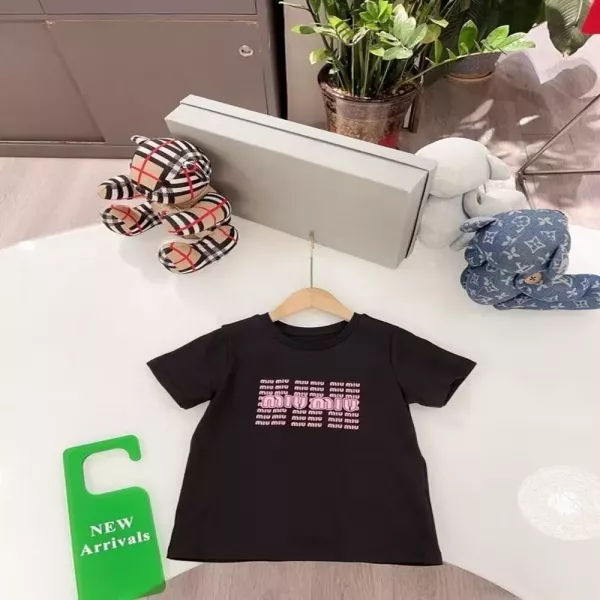 미우미우 레터링 프린트 라운드넥 반팔 티셔츠