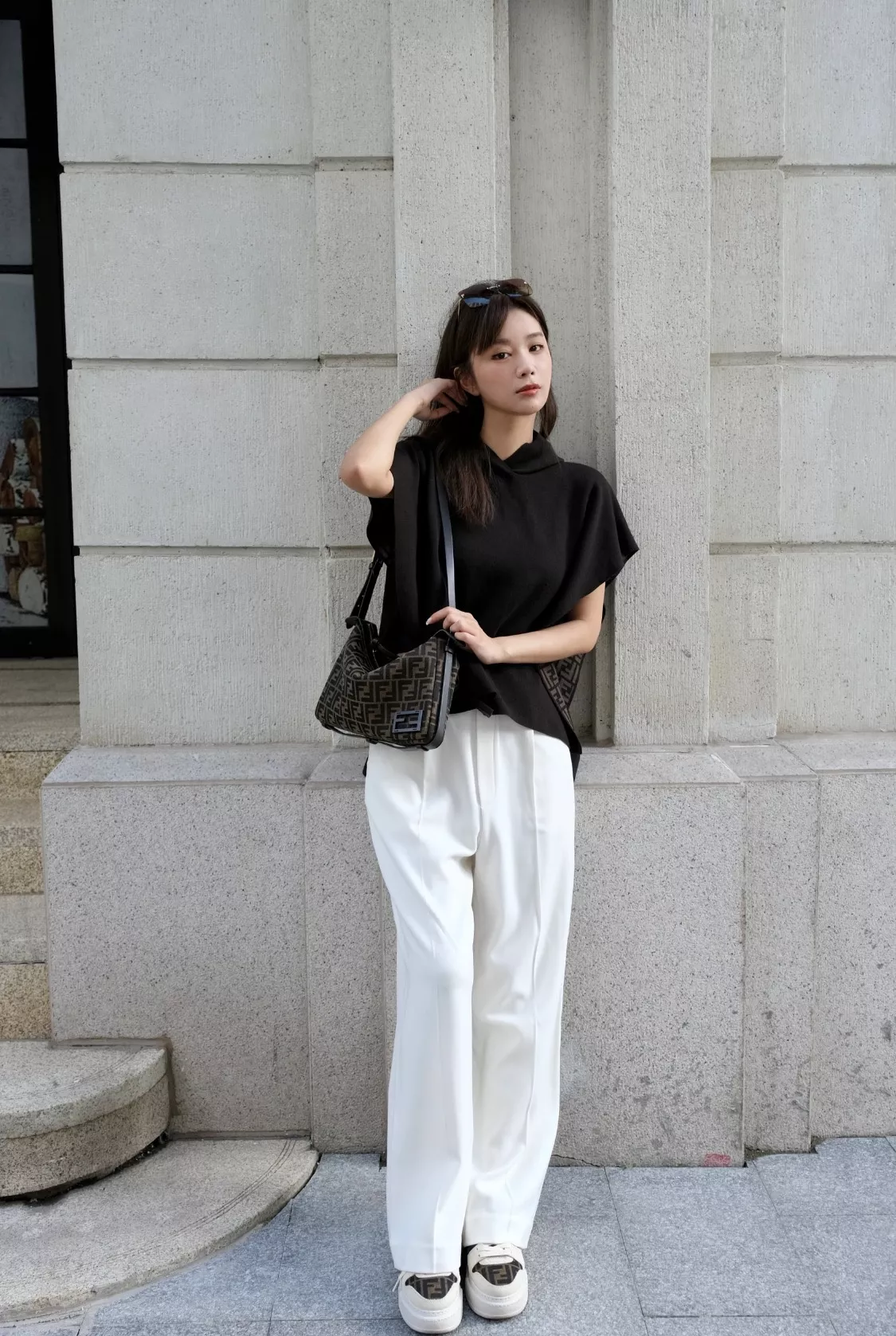 펜디 빈티지 자카드 패턴 숄더백 상세 이미지 40