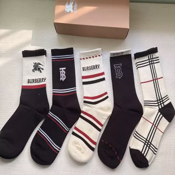 버버리 체크 로고 롱삭스