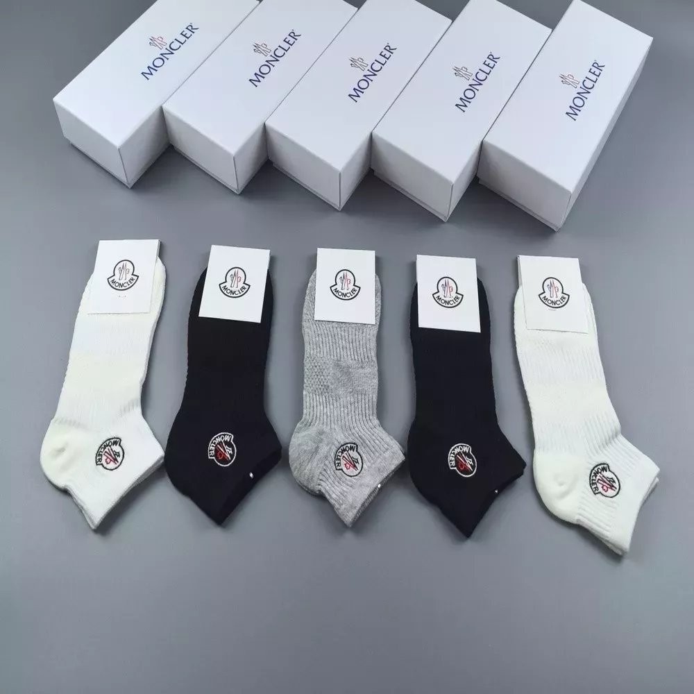 몽클레어 클래식 자수 중단목 양말 세트