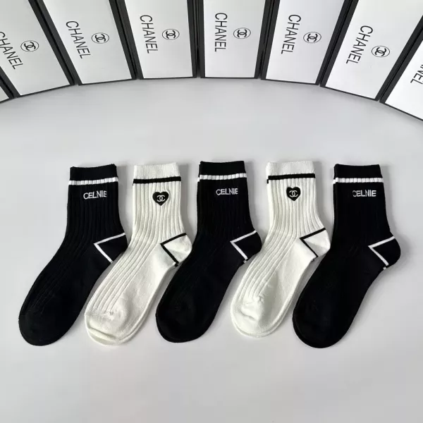 샤넬 자수 포인트 중장목 양말 세트