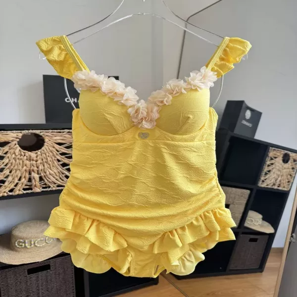 샤넬 플라워 디테일 프릴 원피스 수영복