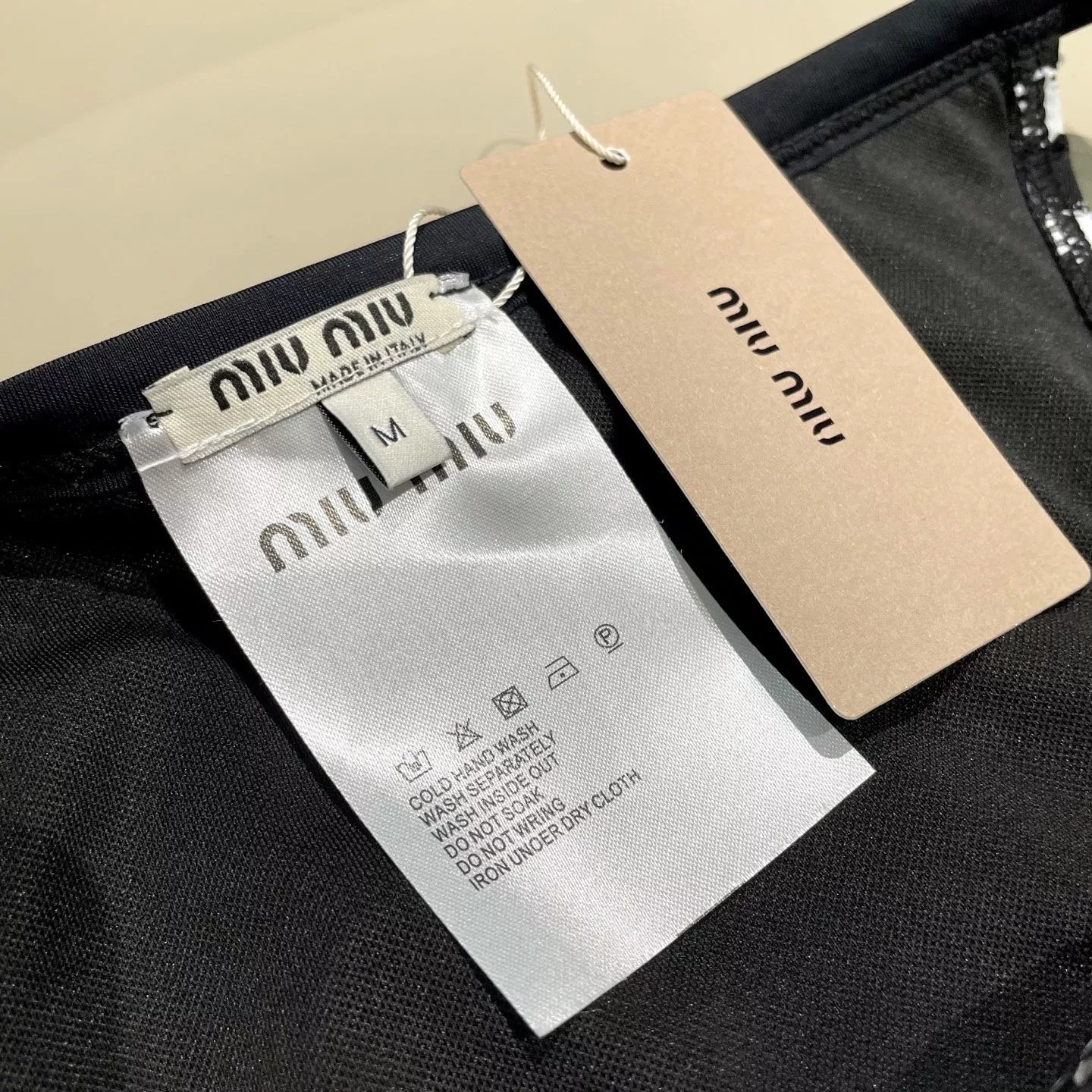 미우미우 스트라이프 비키니 수영복 상세 이미지 13