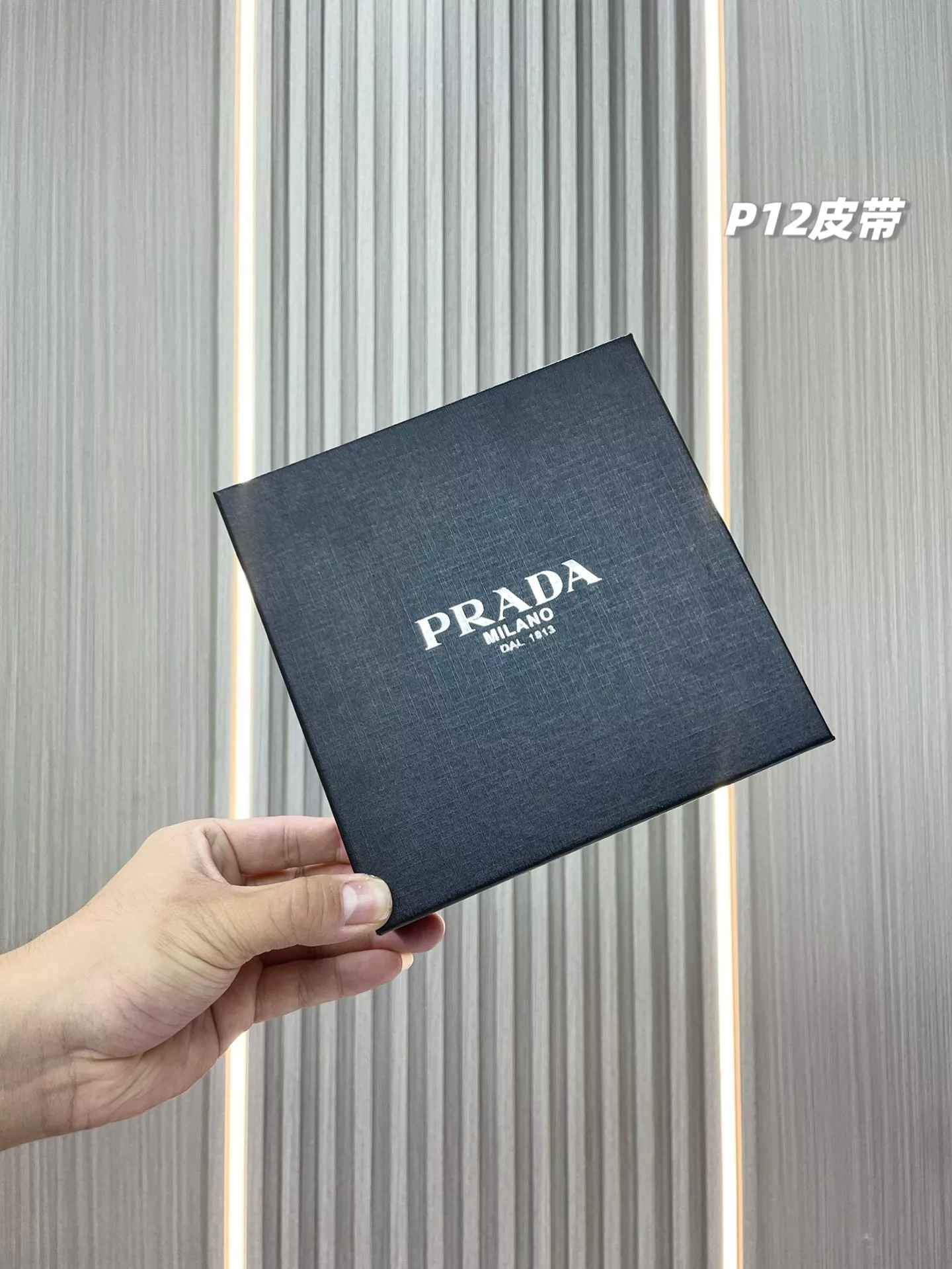 프라다 남성 더블 버클 소가죽 벨트 상세 이미지 19