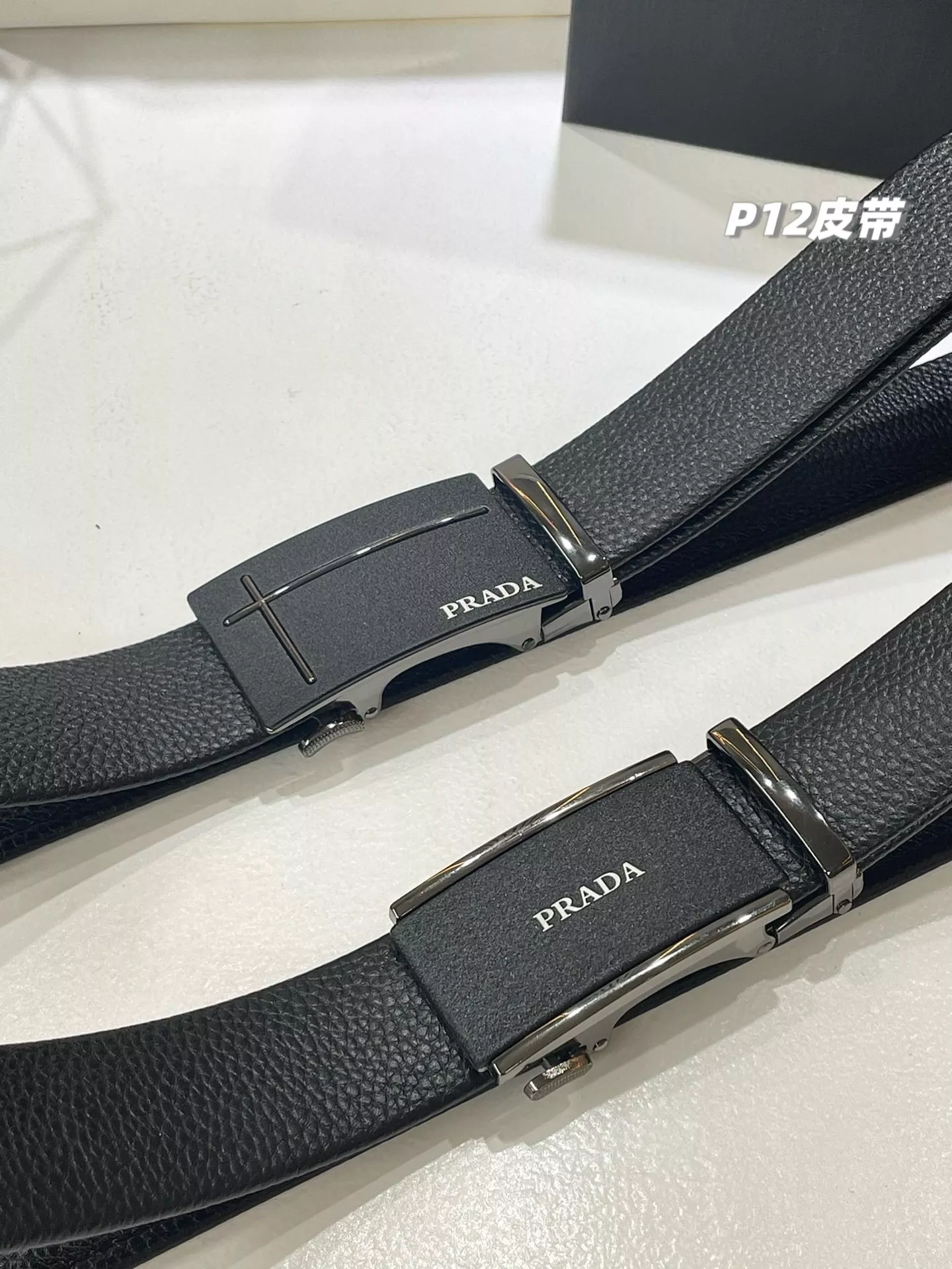 프라다 남성 더블 버클 소가죽 벨트 상세 이미지 22