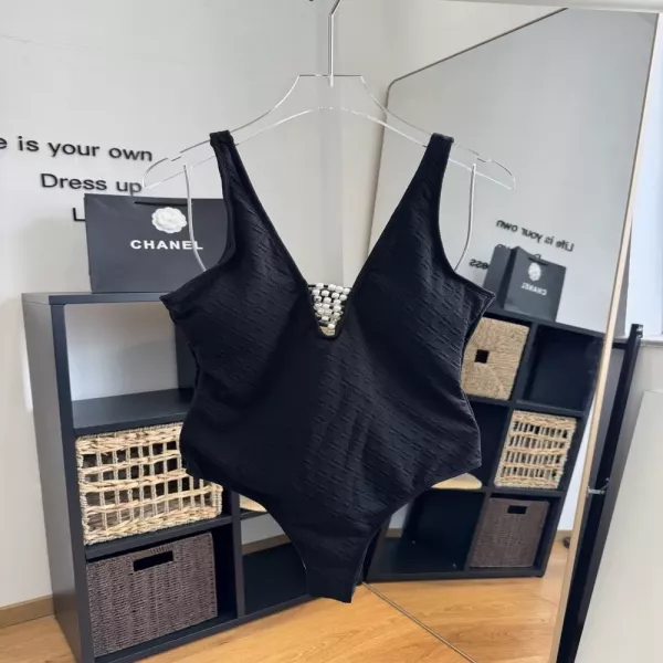 샤넬 브이넥 백리스 원피스 수영복