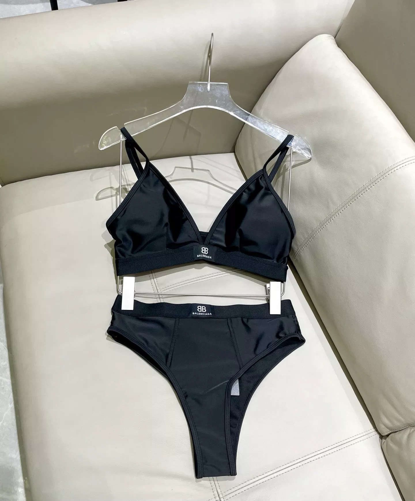 body_63febe7afe15e77c.webp