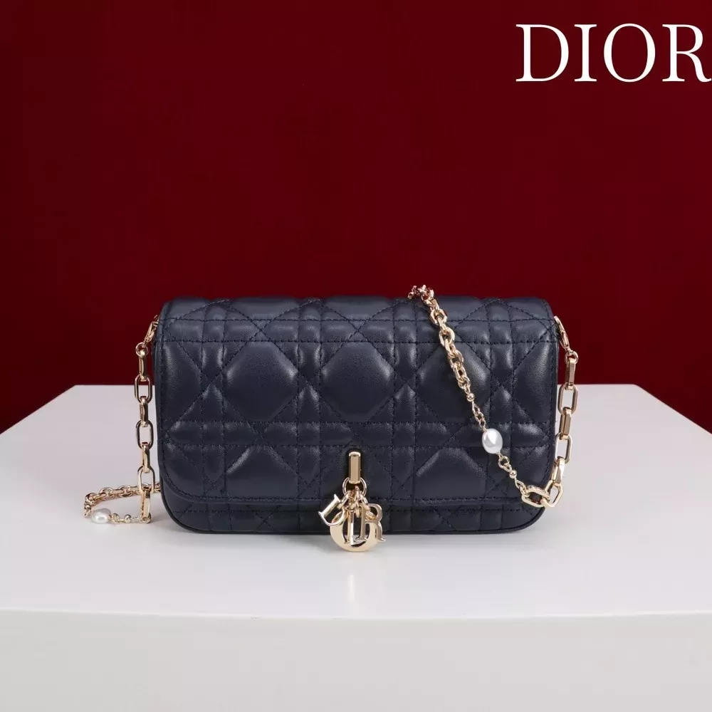 디올 톡 진주 체인 폰백