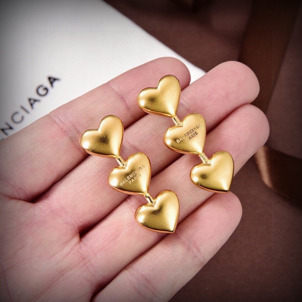 발렌시아가 하트 골드 이어링
