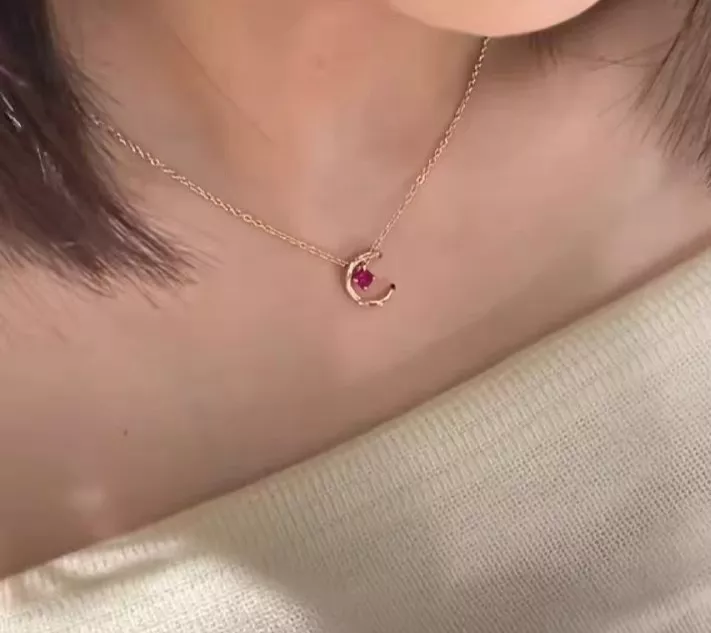 샤넬 조각 장식 체인 목걸이 상세 이미지 4