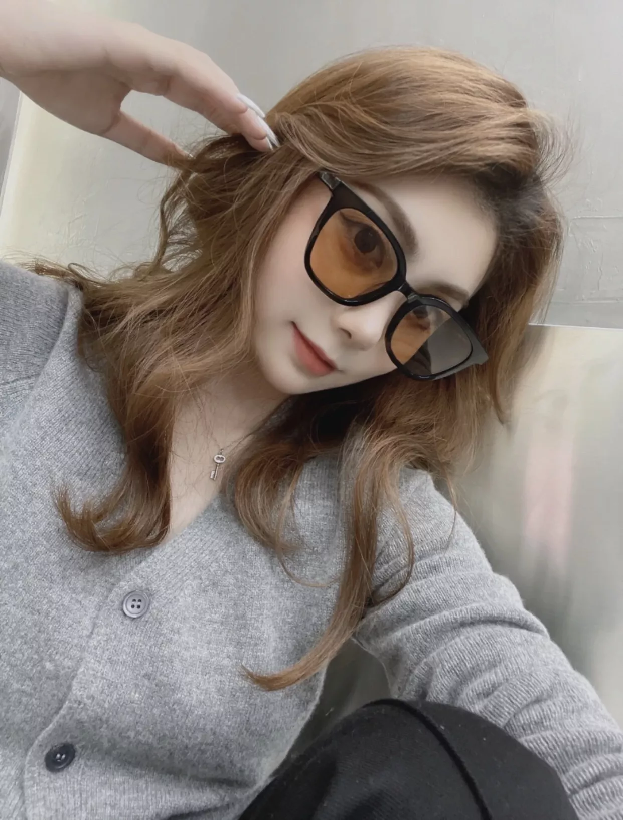 젠틀몬스터 사각 라인 선글라스 상세 이미지 10