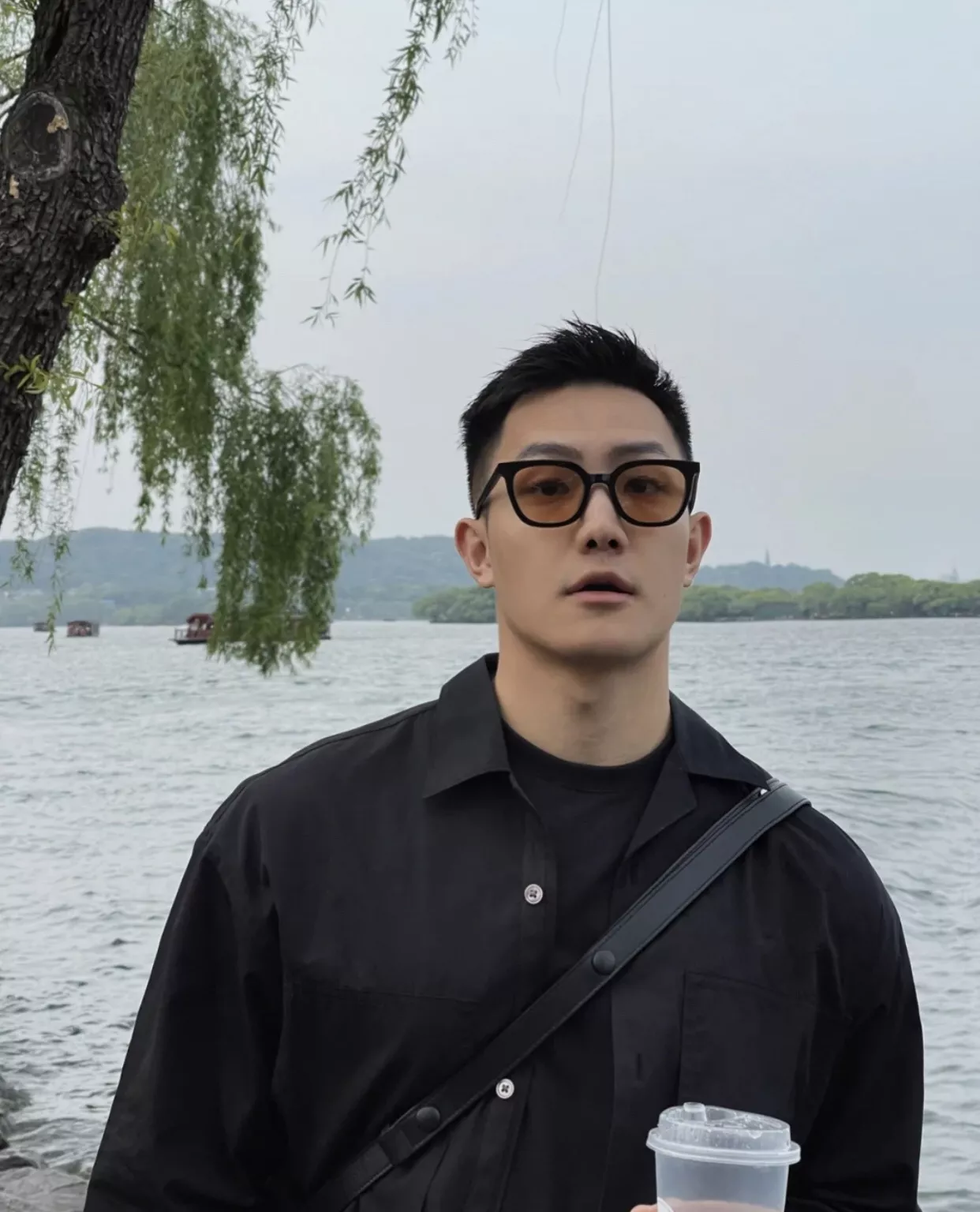 젠틀몬스터 사각 라인 선글라스 상세 이미지 20