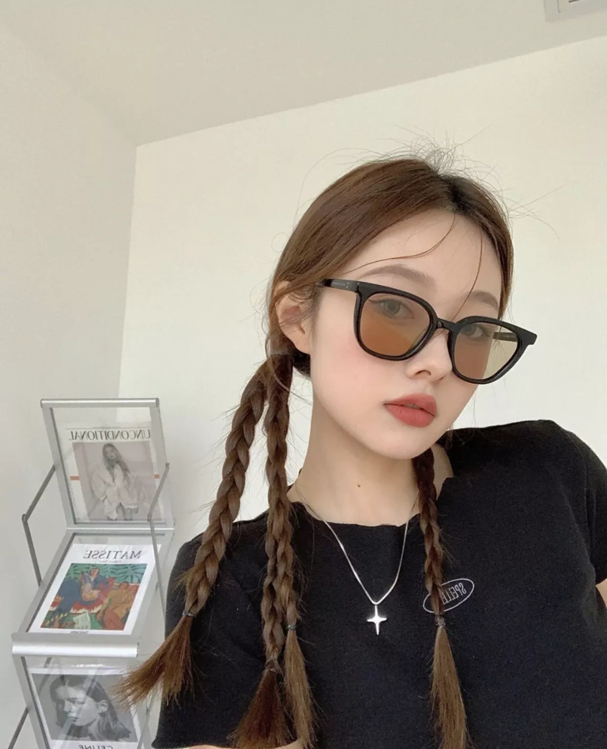 젠틀몬스터 사각 라인 선글라스 상세 이미지 14