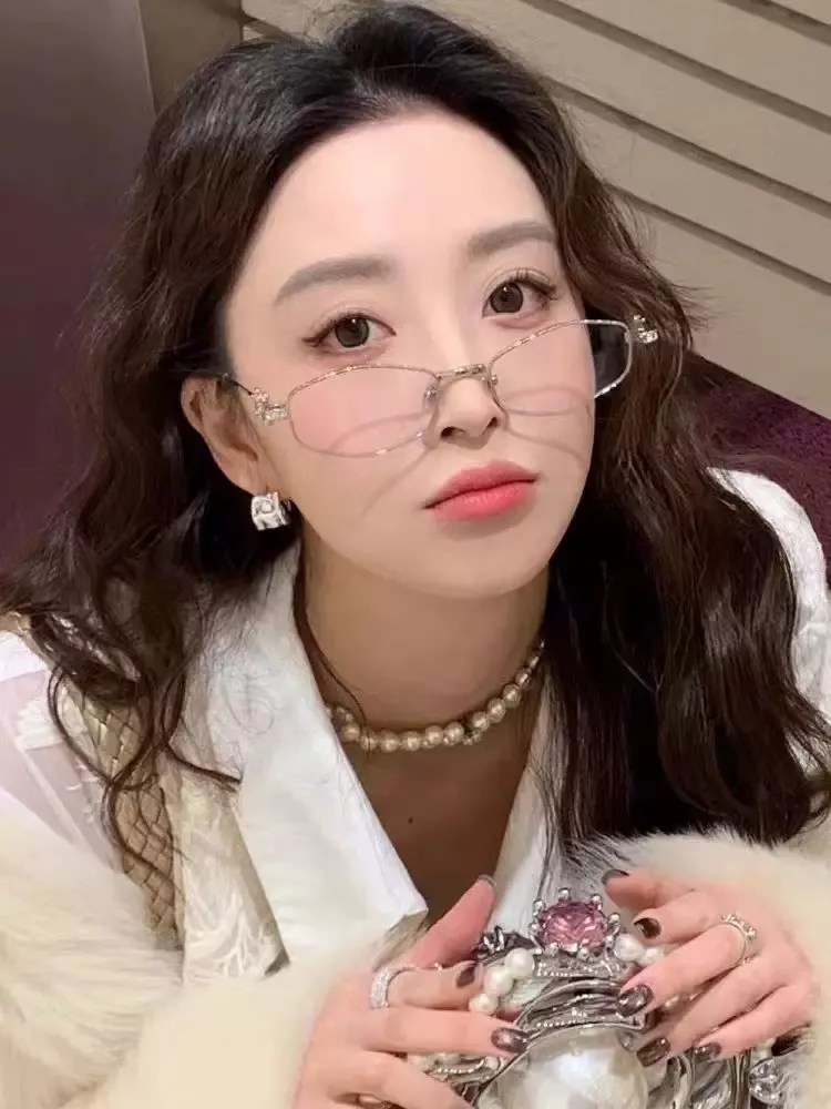 젠틀몬스터 주얼리 장식 오벌 블루라이트 안경 상세 이미지 77
