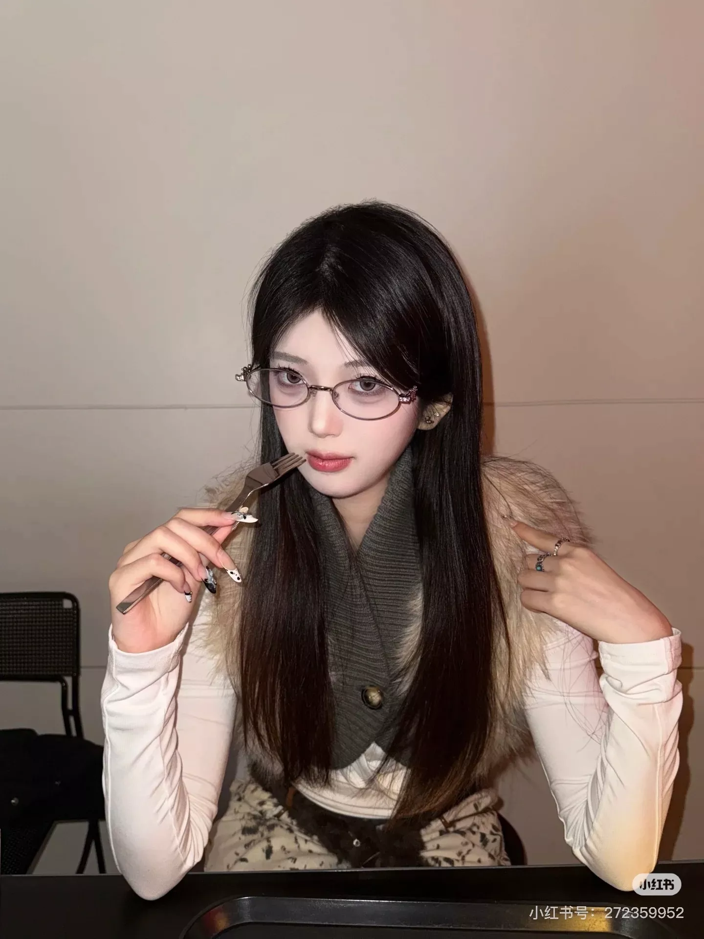 젠틀몬스터 주얼리 장식 오벌 블루라이트 안경 상세 이미지 58