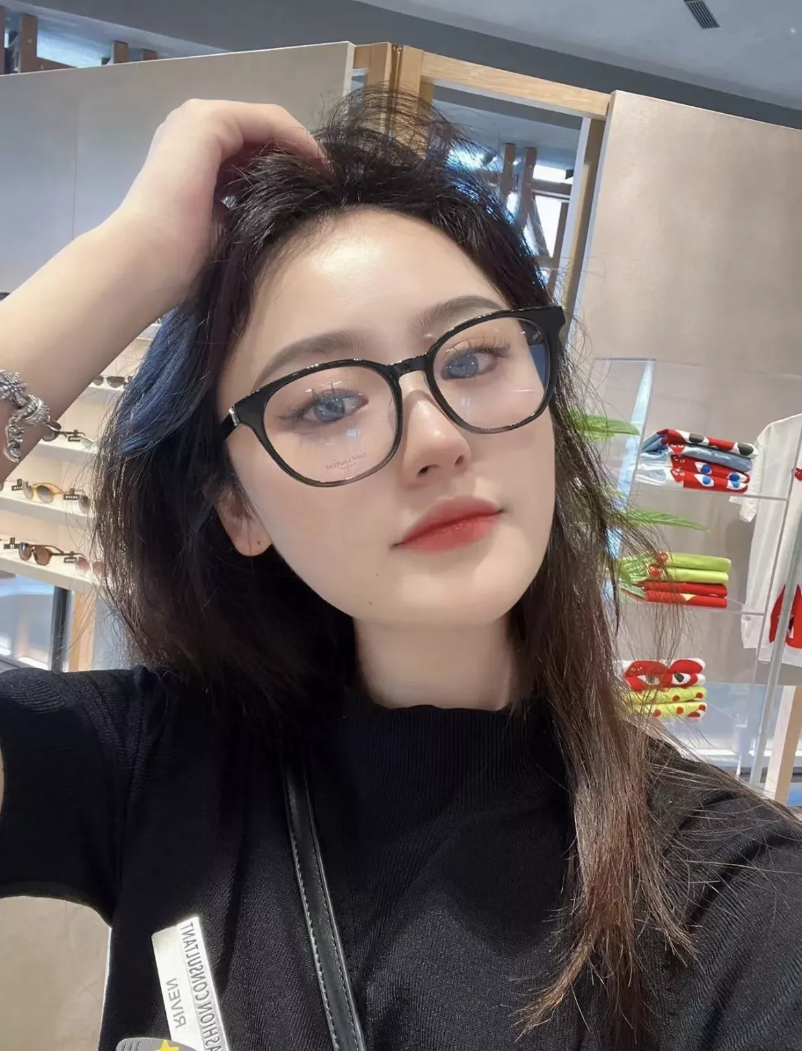 입생로랑 인터로킹 로고 안경테 상세 이미지 20