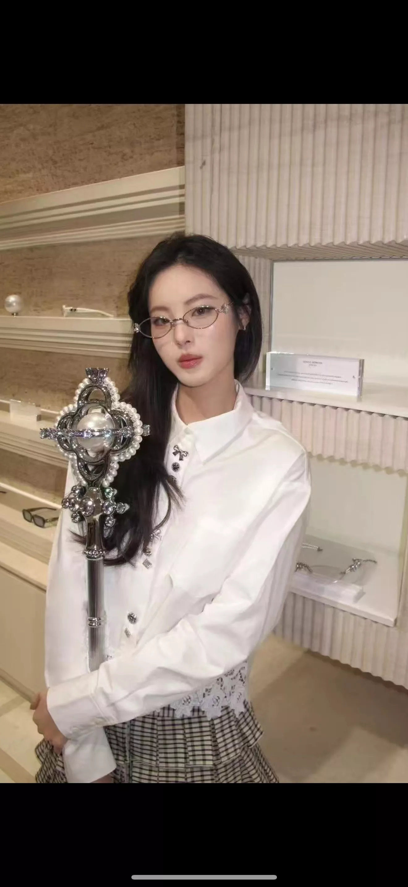 젠틀몬스터 주얼리 장식 오벌 선글라스 상세 이미지 42