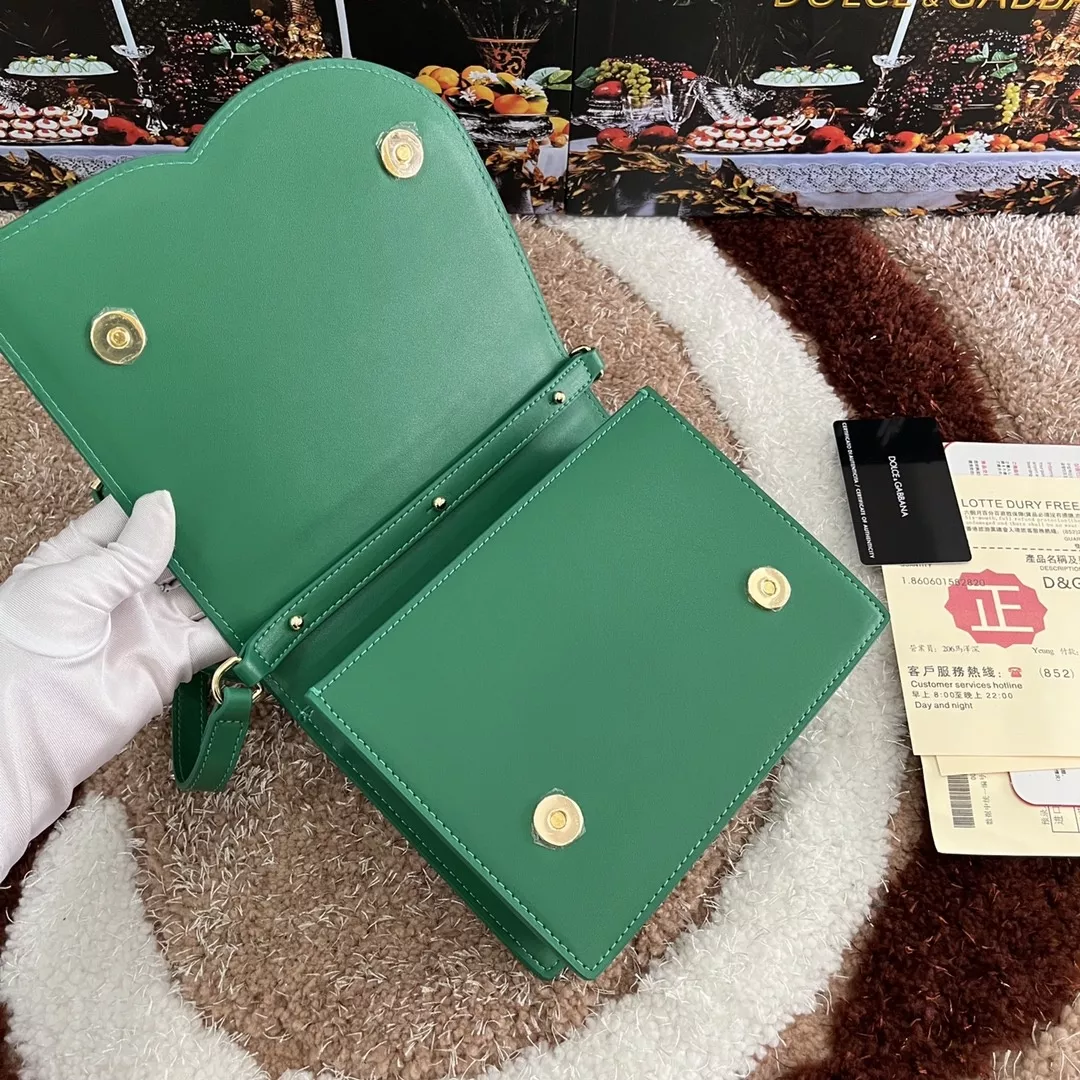 body_0b6511b58a9c940c.webp