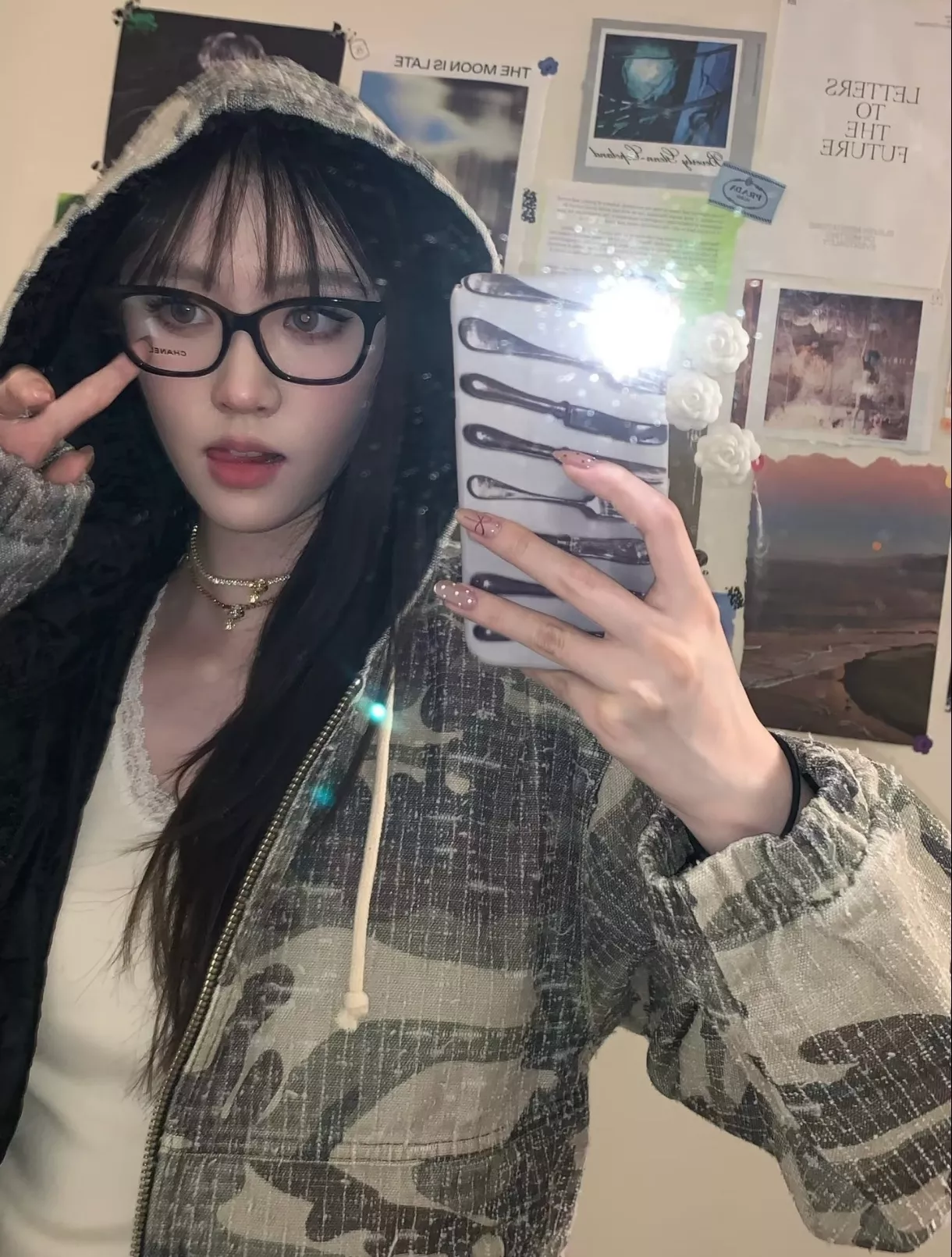 샤넬 하트 디테일 아세테이트 안경테 상세 이미지 93