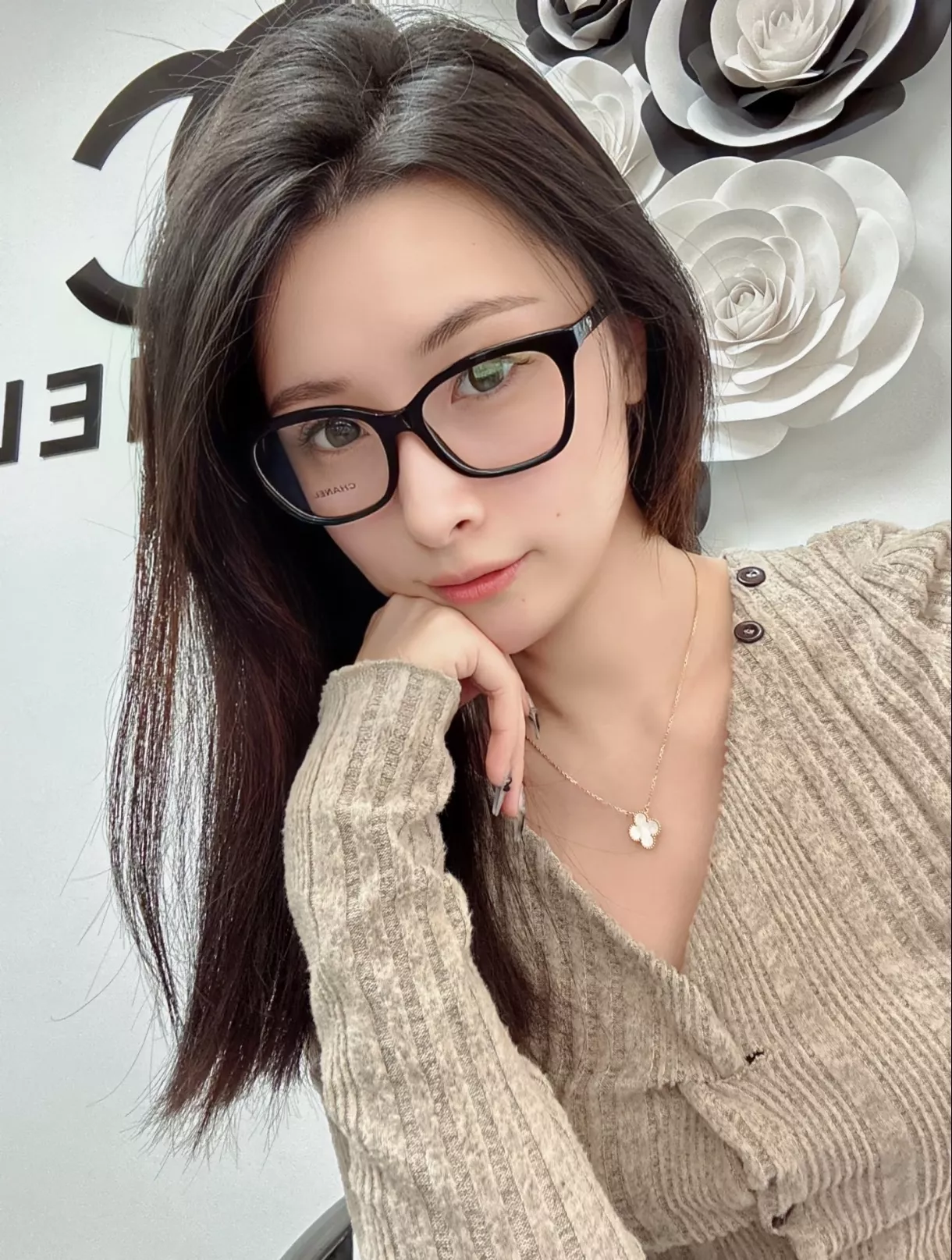 샤넬 하트 디테일 아세테이트 안경테 상세 이미지 94