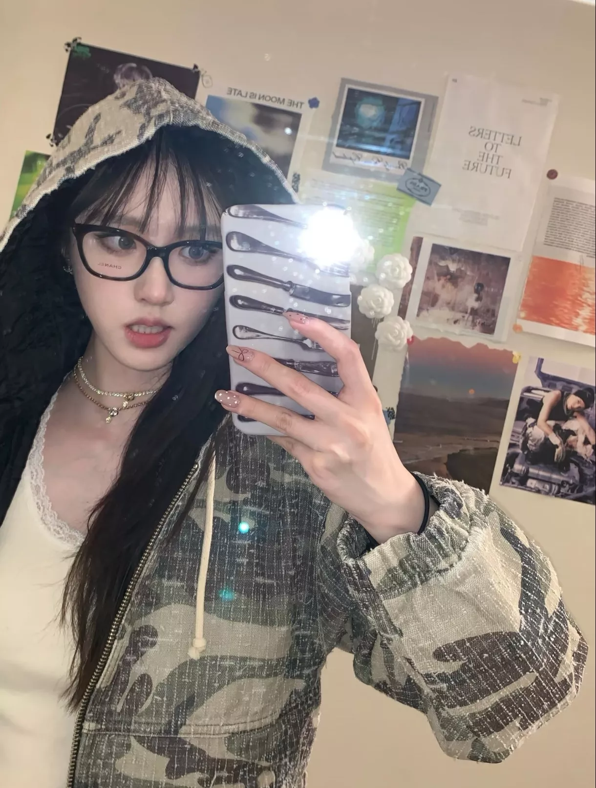 샤넬 하트 디테일 아세테이트 안경테 상세 이미지 84