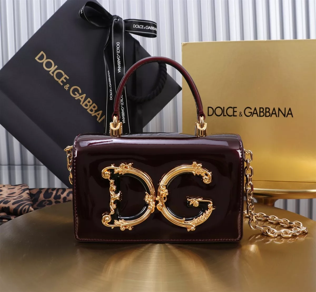 돌체앤가바나 더블 로고 탑핸들 체인백 상세 이미지 2