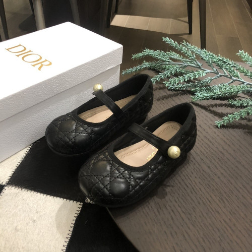 디올 퀼팅 자수 진주 장식 발레 슈즈